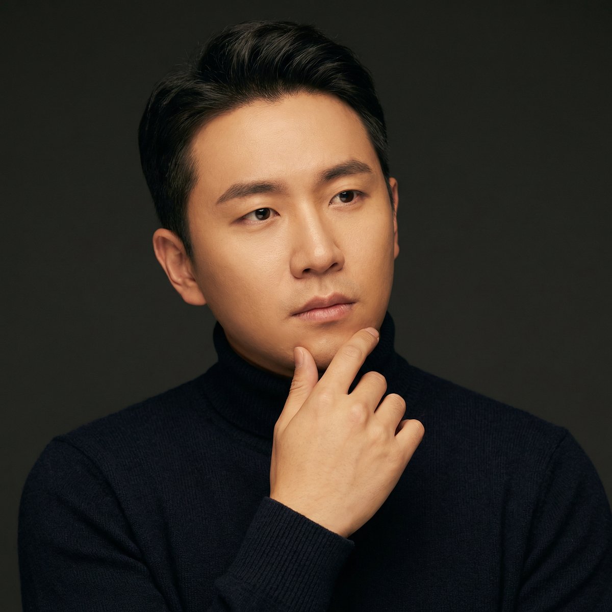 成人小说传媒制片人